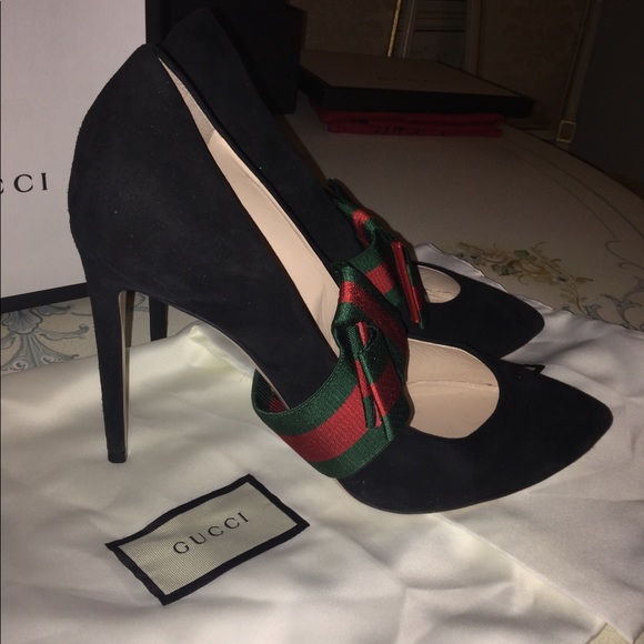 Gucci Black Pumps Like New!!! - Picture 2 of 5